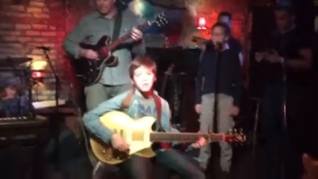 Nate Casey playing "Free Falling"- featuring Maggie Casey on vocals смотреть онлайн