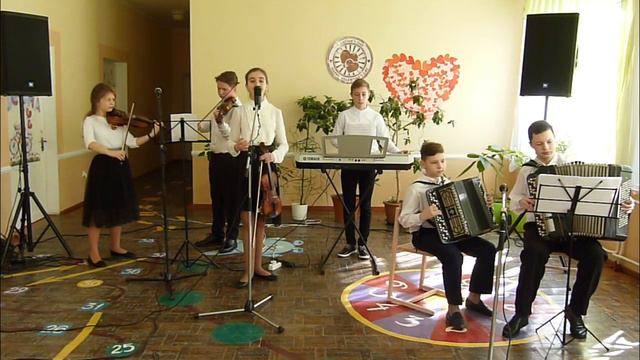 Муз. І.Поклада, сл. Б.Олійника "Пісня про матір". Інструментальний ансамбль "КОЛАЖ" смотреть онлайн