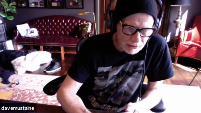 Dave Mustaine talks Slash's Mega-Praise | Ep. 215 смотреть онлайн