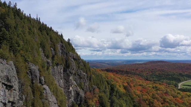 Mont Grand Morne / Sainte-Clotilde-de-Beauce смотреть онлайн