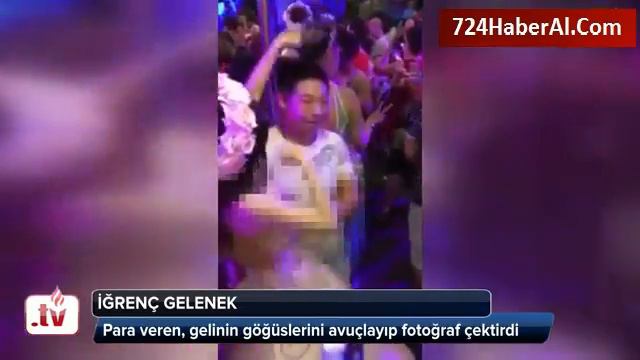 Parayı Veren Gelinin Göğüslerini Elledi 18