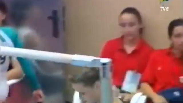 【体操】スベトラーナ・ホルキナ 1999年Universiade 段違い平行棒 смотреть онлайн