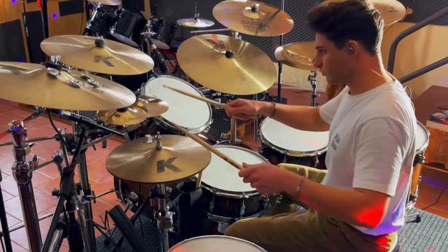 Hallelujah ~ Alexandra Burke ~ Drum Cover смотреть онлайн