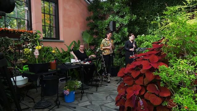 Earth Ears Ensemble at Talvipuutarha, Helsinki 25.9.2021 смотреть онлайн