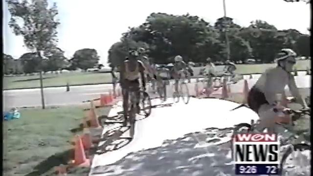 Bernard Lyles At Chicago Triathlon.mpg