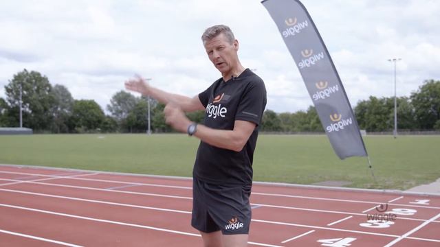 Steve Cram's tips for setting your fastest mile| Tip #2 - Learn to run fast смотреть онлайн