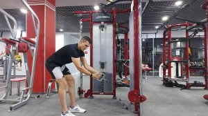 Тяга нижнего блока стоя в наклоне