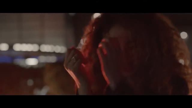 Ella Eyre  -  Deeper