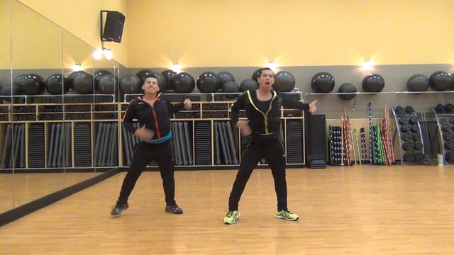 JOHN LAYSECA ZUMBA & JAVIER GUZMAN "La Mordidita" by Ricky Martin смотреть онлайн