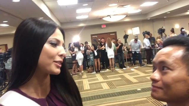 Miss Russia Universe 2014 Yulia Alipova Interview at the Miss Universe 2014 Press Junket смотреть онлайн