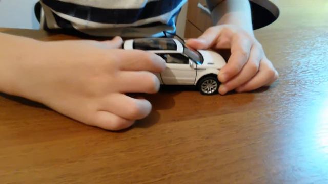 Машинки Велли WELLY Range Rover Evoque Распаковка и обзор смотреть онлайн