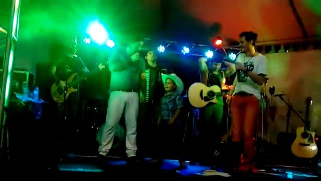 Show Danilo E Cristiano E Gustavo Dançando