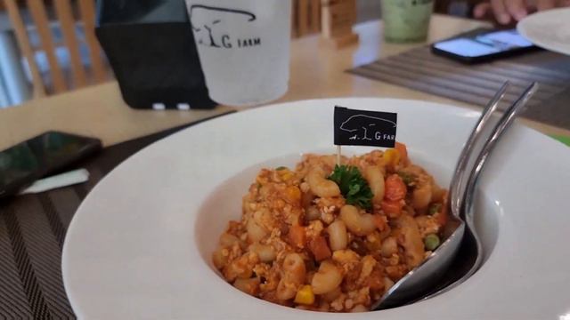 G-Farm Cafe & Restaurant | Exploring Pathumthani after school #coffee #travel #vlog @Sandrea Angwit смотреть онлайн