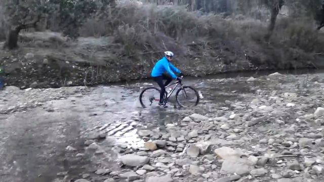 Cruzando el Río Renegadero смотреть онлайн