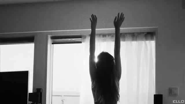 Юлия Беретта Striptease prod by Gena Wernik смотреть онлайн