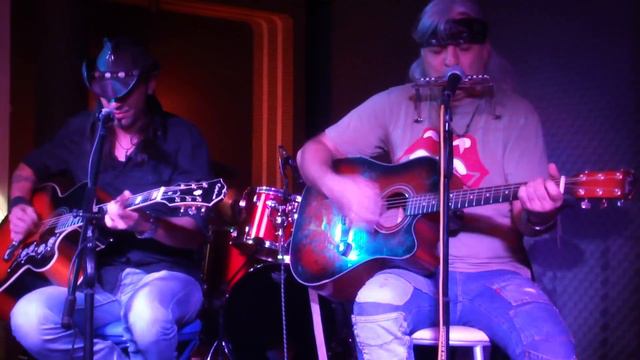 Васко Кръпката акустично в Макс Клуб Русе 08.12.2012 1