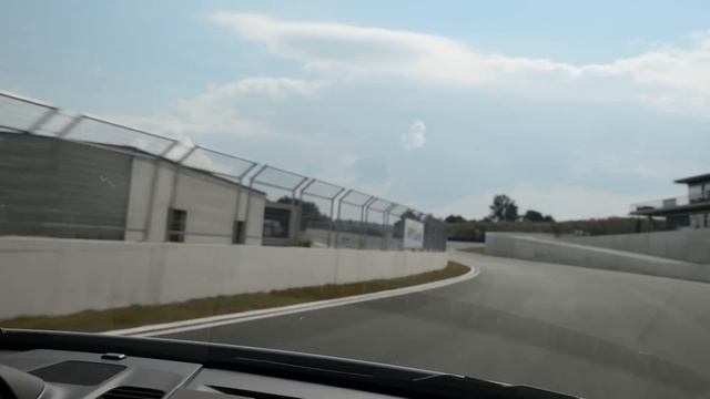 Walter Röhrl im Porsche 911 Turbo am Bilster Berg смотреть онлайн
