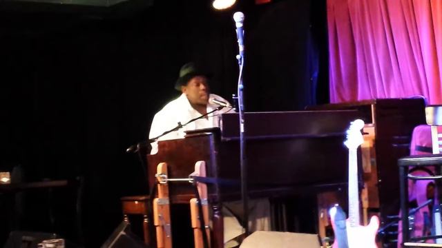 Lucky Peterson смотреть онлайн