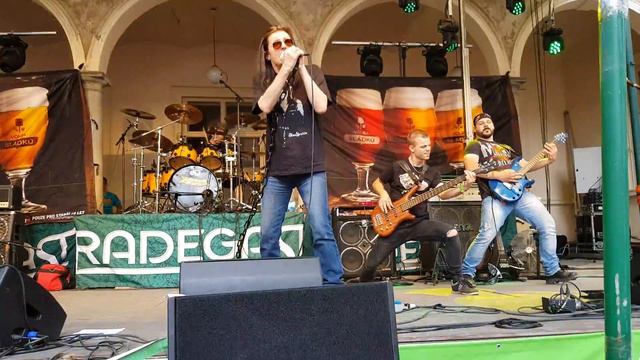 Aleš Brichta projekt - Adrian - Rockfest Kuřim смотреть онлайн