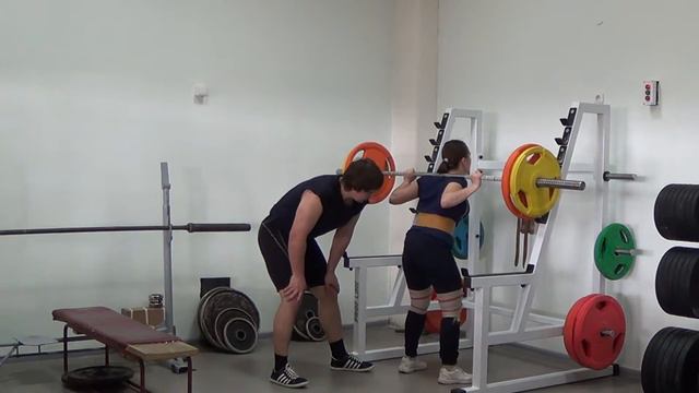 Присед  90  кг  Касева Света