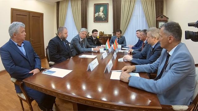 Вадим Красносельский принял официальную делегацию Венгрии смотреть онлайн