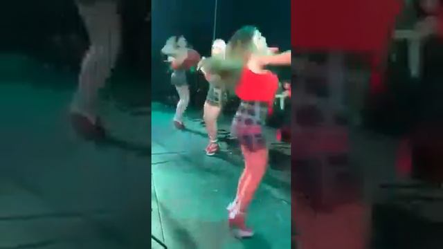 ARENA BLANCA JORGE ZARATE(MARCO MUSICAL PARA PINTURA ROJA)...2019