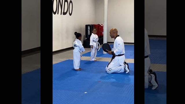 Paryss Rosby: Harper’s First Belt Ceremony смотреть онлайн