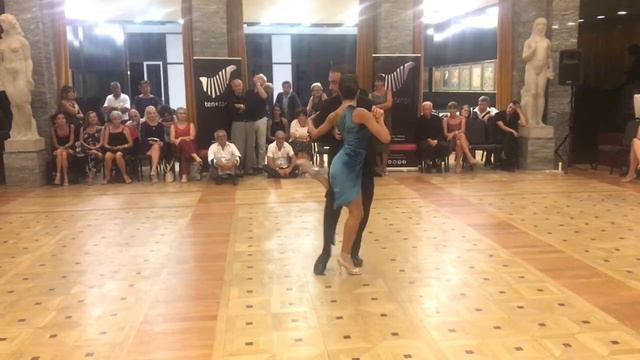 TEN+TANGO SESSIONS #2 - 2019 - GIANPIERO GALDI Y LORENA TARANTINO - QUIERO VERTE UNA VEZ MÁS смотреть онлайн