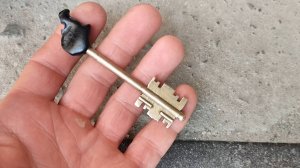 Востановление пластмассовой детали, при ремонте ключа