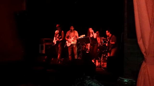 Piperno rock- Cris Blanc "Rezo por vos" смотреть онлайн