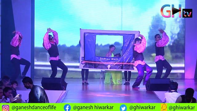 Sharmila Tagore Dance Performance | Kareena kapoor | tarif karu kya uski | mere sapno ki rani kab смотреть онлайн