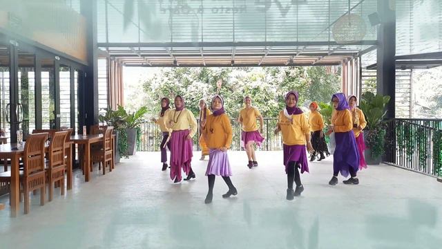 ABBA Magic - line dance (chor. Julie Snailham - ES) danced by MLD Puspa Rose смотреть онлайн