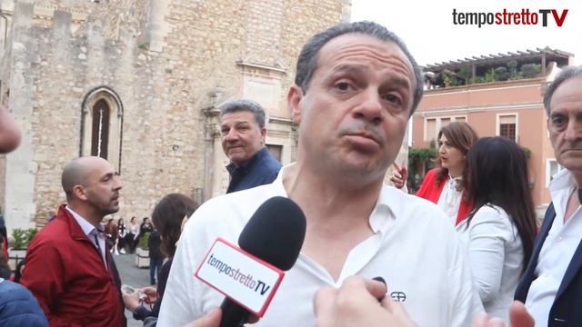 Cateno De Luca nuovo sindaco di Taormina смотреть онлайн