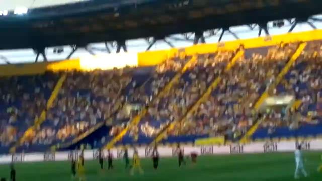 Начало матча Металлист-Металлург З. смотреть онлайн