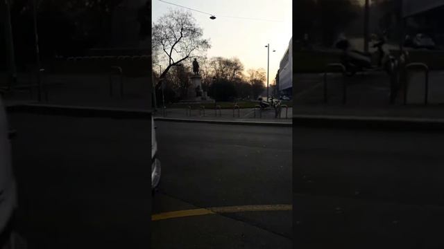 Полдня в Милане, ч.1, от Statione centrale к Duomo. смотреть онлайн