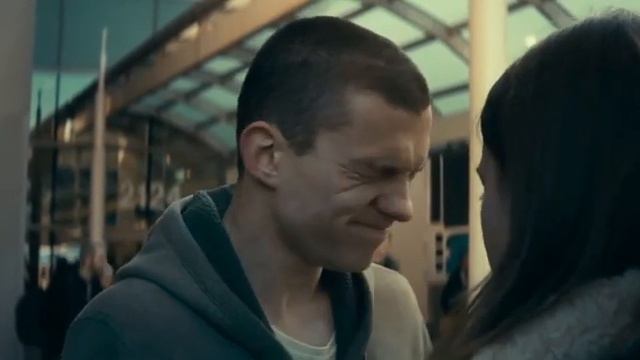 Cherry | Emily se escapa de rehabilitación sub español смотреть онлайн