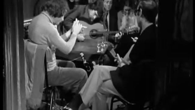 Hermanos Conde Sobrinos de Esteso 1972 flamenco guitar played by Manolo Sanlucar смотреть онлайн