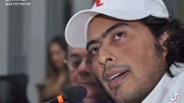 NICOLAS CHINO HP смотреть онлайн