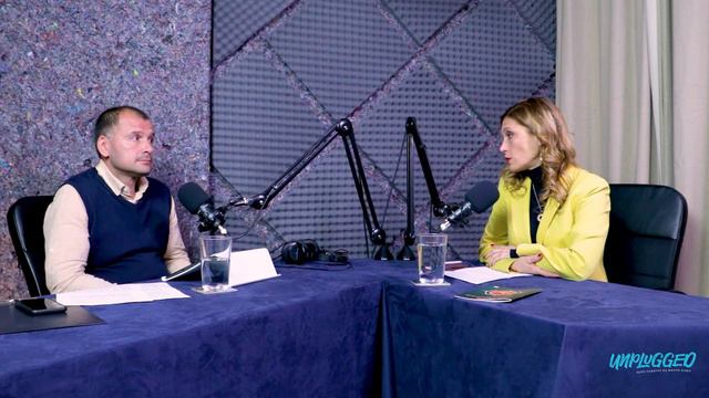 Рискове за децата в интернет - кой помага? КЛЮЧ Unplugged с Антоанета Василева