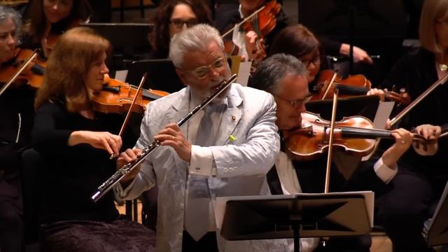 Sir James Galway And The RTÉ National Symphony Orchestra Perform Danny Boy