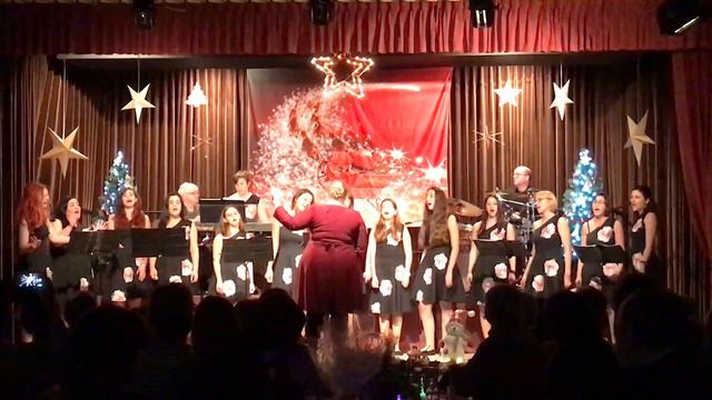 Singing Ladies Monnerech sangen Santa You are my Hero 20171226 смотреть онлайн