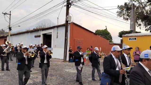 Mujer porque lloras - Procesion de Jesús Nazareno del Santo Viacrusis, Lunes Santo 2024, Antigua Gu смотреть онлайн