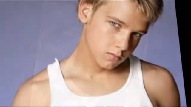 Ryan Sheckler VS Max Thieriot смотреть онлайн