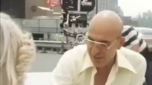 Telly Savalas смотреть онлайн