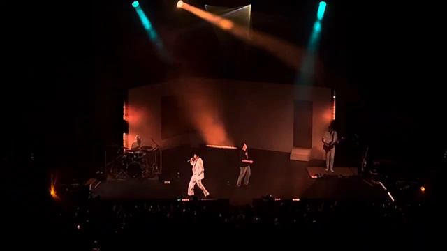 Eric Nam & Zak Abel смотреть онлайн