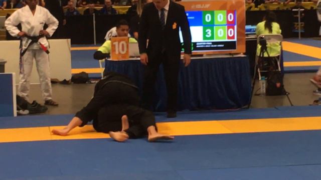 IBJJF 2019 World Master 5 Middle Weight Black Belt Oliver Miller vs Joel Gingery смотреть онлайн