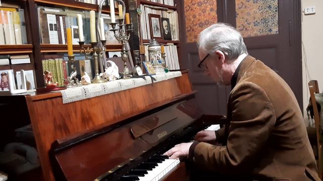 І.Шамо Осіннє золото виконує Валерій Квасневський смотреть онлайн