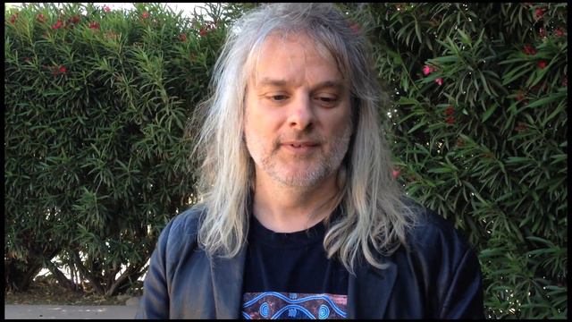 Mindville: Philosopher David Chalmers on the Evil Genius and the brain in a vat смотреть онлайн
