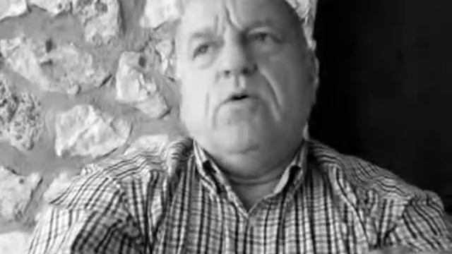 LEO BASSI.avi смотреть онлайн