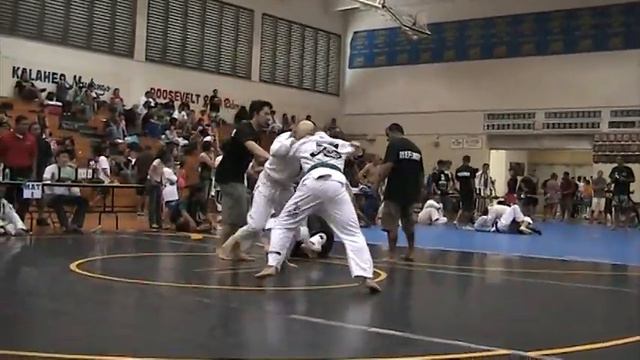 Dan Barrera vs Dmitri смотреть онлайн